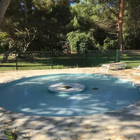 Apartment La Pinede Vue Mer Hyeres